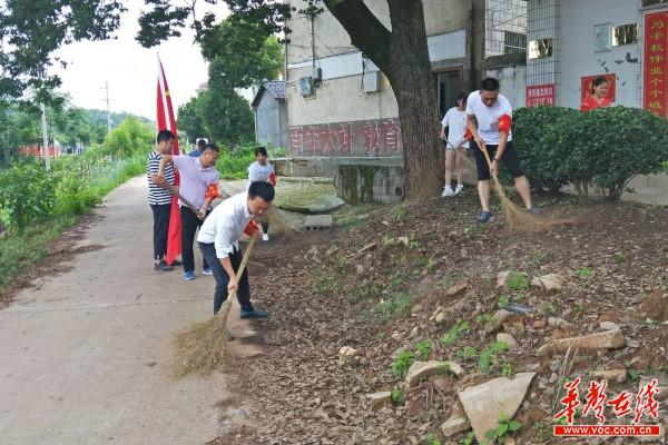2、平江县金坪中学   金坪中学(1)3.jpg