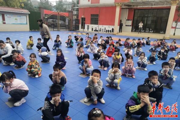 宁远十三小：开展消防演练，筑牢安全防线(1)1.jpg