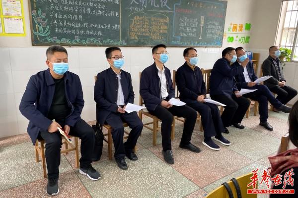 安乡县黄山岗中学狠抓素质教育1.jpg