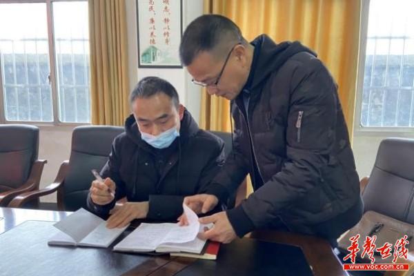 安乡县五一中学：考评促成长，砥砺再前行2.jpg