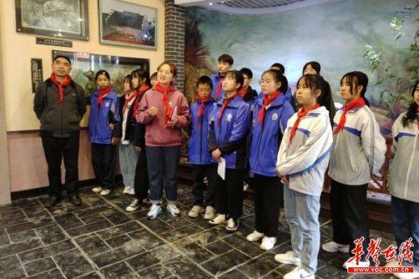 47清明踏青寄追思，李白故居忆先贤——张坊中学举行清明节红色主题教育活动5.jpg