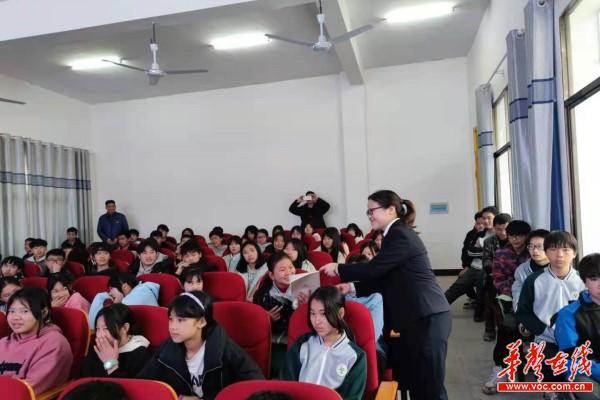 415法制服务进校园，法制教育稳人心3.jpg