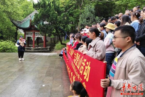 423安乡县黄山头中学：红心向着党，徒步学党史2.jpg