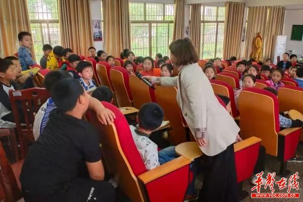 428浏阳葛家镇： “禁毒妈妈”发声 ， 青春不是挥霍的筹码2.jpg
