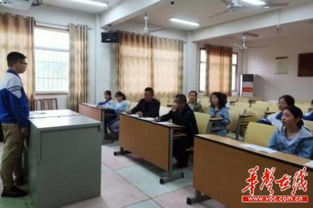 58安乡县大杨树中学“红心向党”演讲朗诵比赛2.jpg