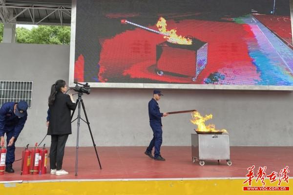 5.12湘潭县凤凰初级中学：防灾减灾 我们在行动3.jpg