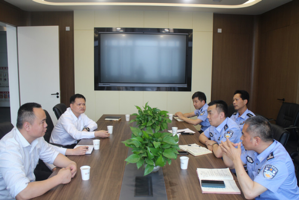 常德经开区交警大队：“就近办、一次办”，车管业务服务站进驻汽车制造企业1.png