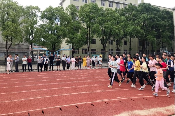 5朋自远方来，交流共发展3.jpg