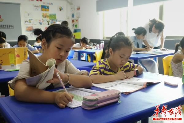 浏阳市场内的“护苗驿站”彰显为民办实事情怀2.jpg